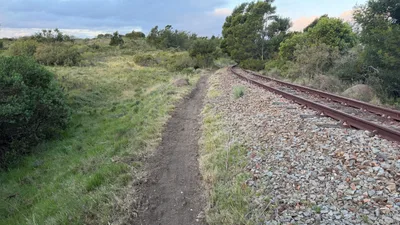 Along the railway line to Hill 60
